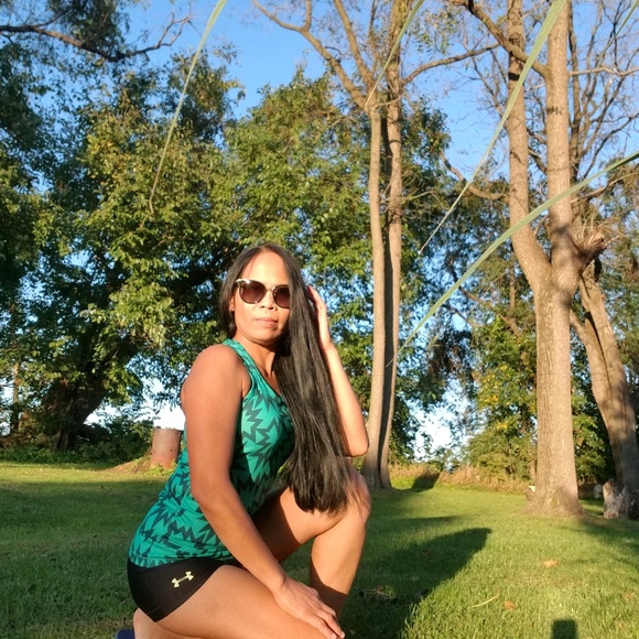 Meet your Posher, Tessie - Picture 1 of 1